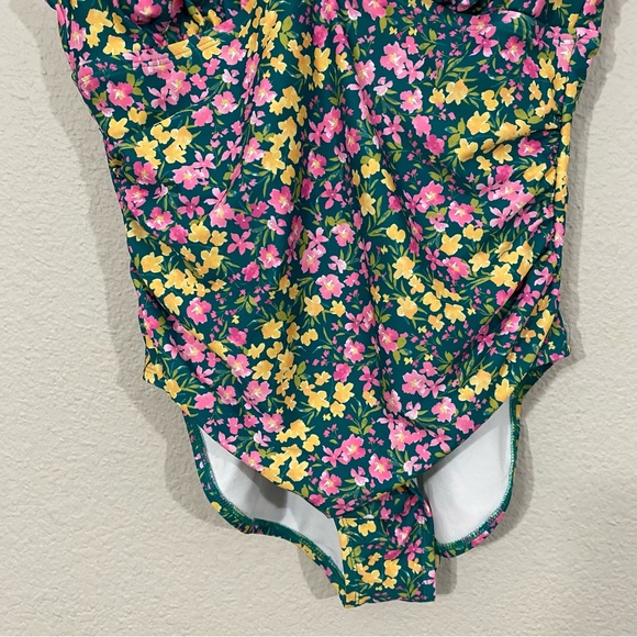 Ruffle Shoulder Ruched Full Coverage Swimsuit - Picture 8 of 15